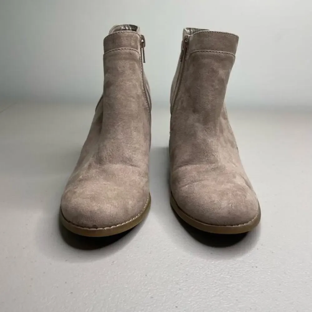 Steve‎ Madden Wedge Ankle Booties Suede Round Toe Side Zip Tan Size 7 Country